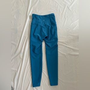 Blue leggings